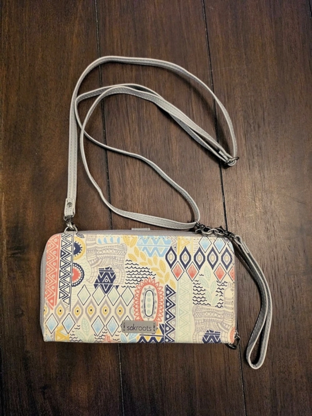 sakroots Artist Circle Large Smartphone Crossbody Multicolor